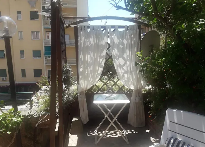 Appartamento Incantevole Con Giardino Genova