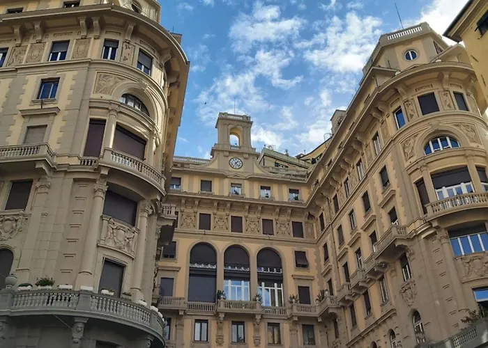 Central Chic Apartment Genova