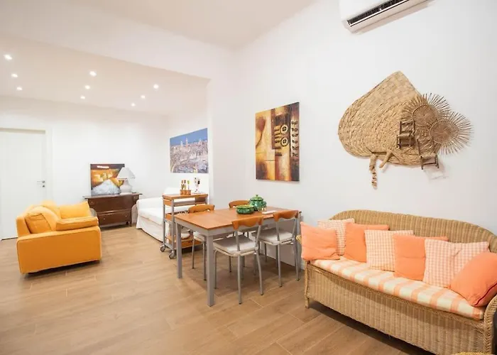 Orange Apartment - Genoa City Center