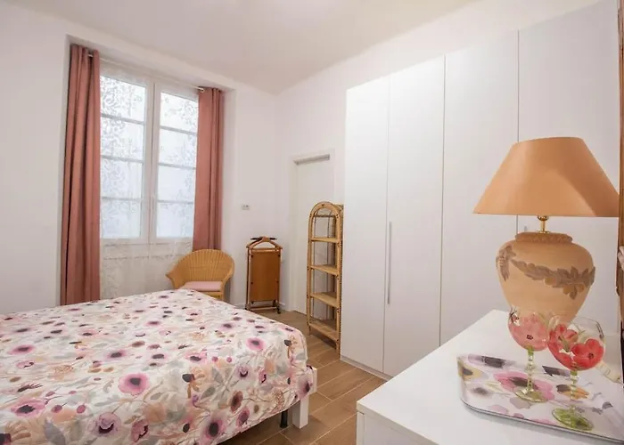 Orange Apartment - Genoa City Center
