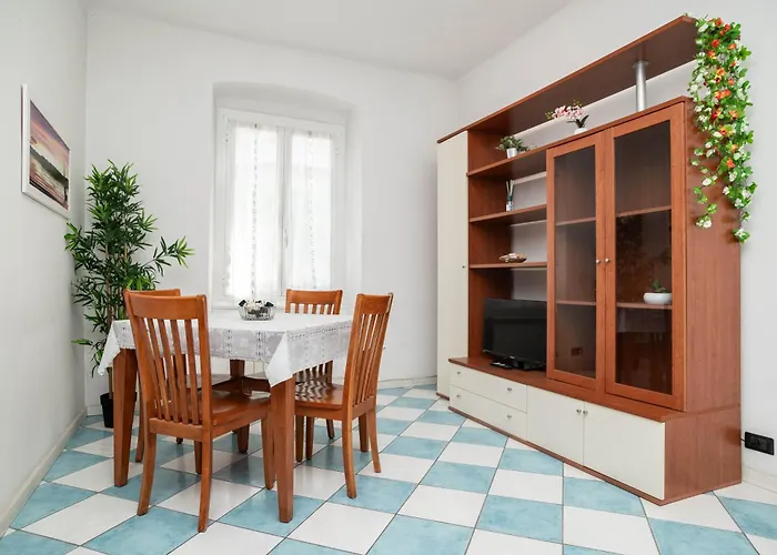 CENTRO CITTÀ - Stazione Ferroviaria Brignole Genova