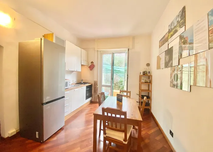 Appartamento CasaViva - Bilo with patio in Genova San Teodoro