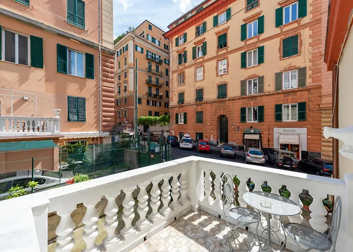 Central Apartment In Genova - Happy Rentals