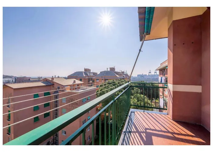Genova Holidays House Erma - Parcheggio Privato e Wi-Fi - AC