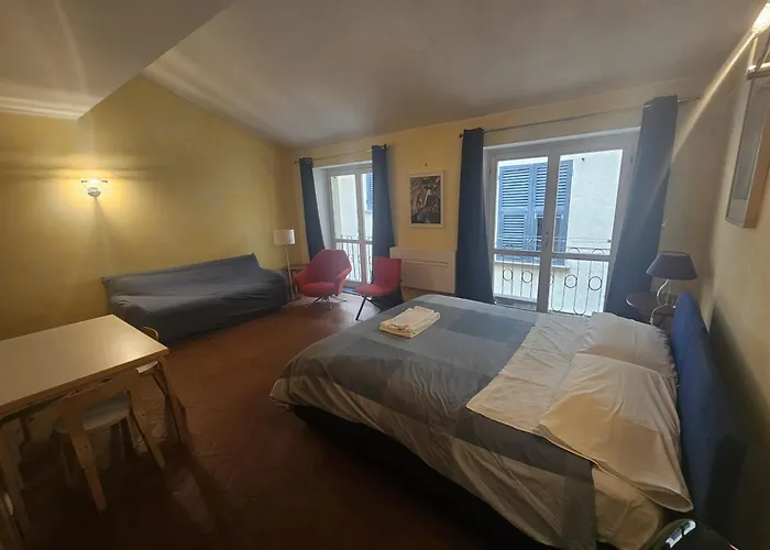PCQ Apartments - Centro Città Genova
