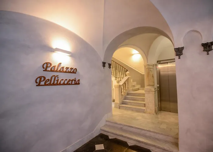 Appartamento Attico Centro con terrazza e jacuzzi e parcheggio privati Genova