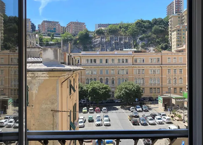 Apartment Kate On The Port Genova