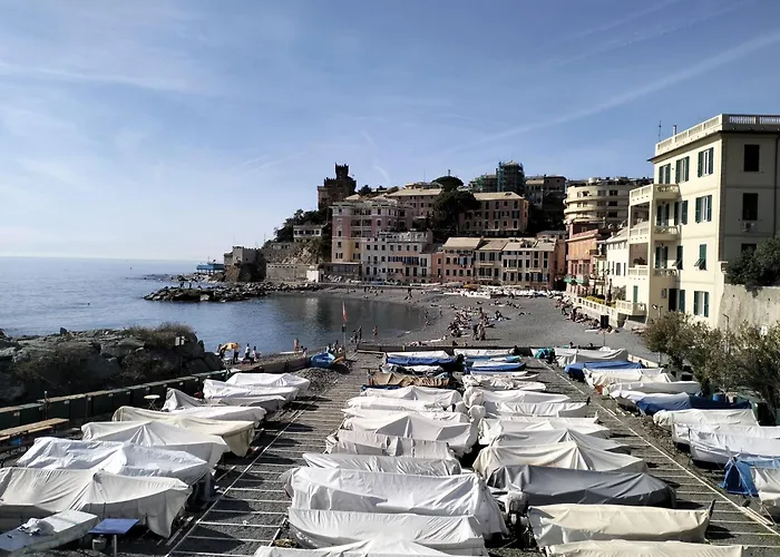 Casa Rosi Vernazzola al mare Genova