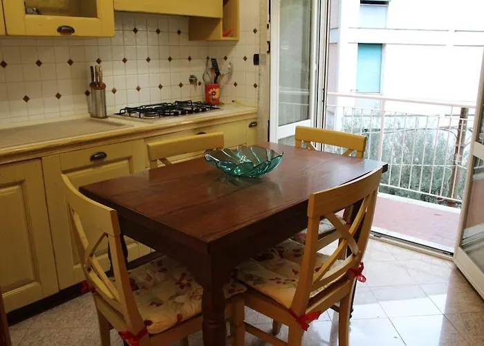 Casa My Home Genova - 14 minuti dal Centro - 5 minuti a piedi dal Gaslini