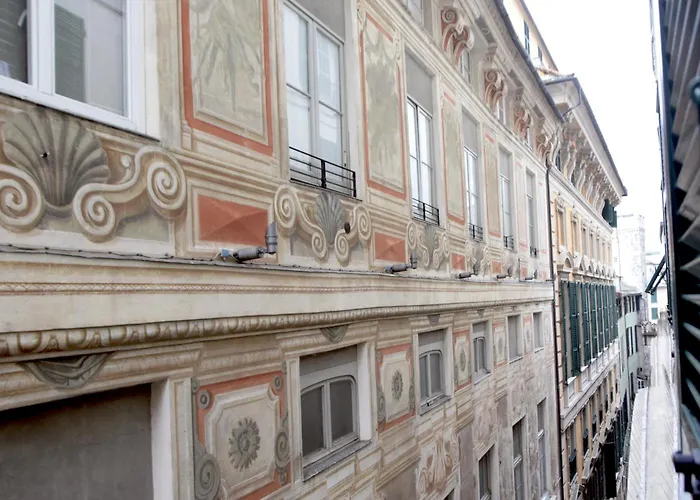 Appartamento Creuza de MaRi dimora tra i caruggi e il mare Genova