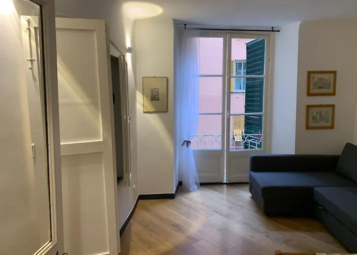Appartamento Cernaia By Vp & C Rent Genova