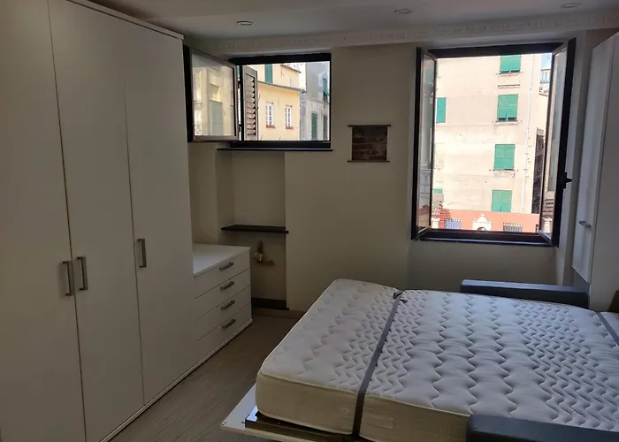 Una finestra speciale su Palazzo Rosso. Monolocale Genova