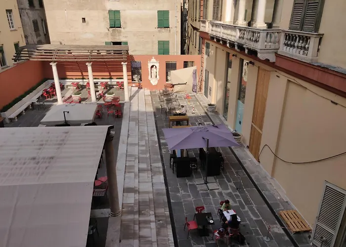 Una finestra speciale su Palazzo Rosso. Monolocale Genova
