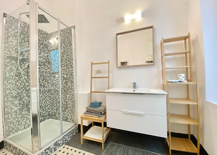 Casa Marinella Nel Centro Storico con ascensore Genova