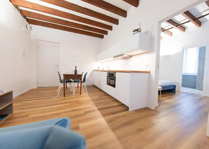 Lia Urban Suites - Genova Foce