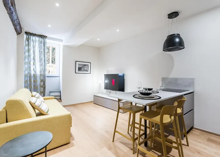 History And Design Apartment Facing The Old Port Genova