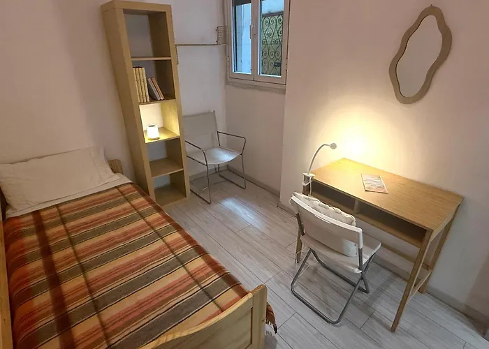 Chill And Cozy Stay Near Brignole Genova