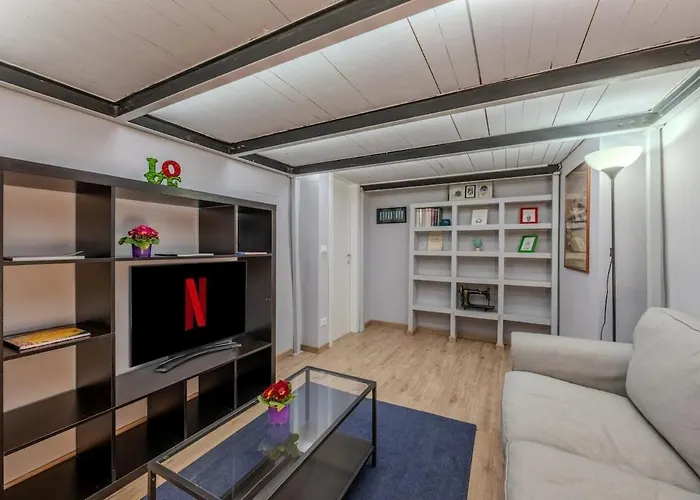 Appartamento Acquario a 200m Prestigioso Loft in centro con WiFi Genova