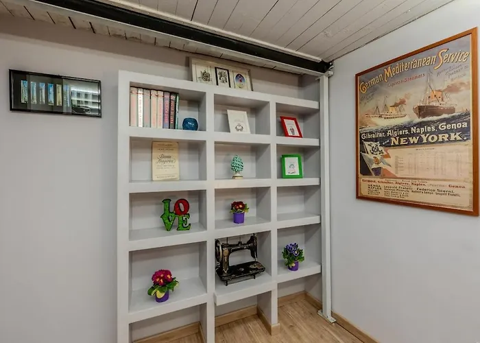 Appartamento Acquario a 200m Prestigioso Loft in centro con WiFi Genova