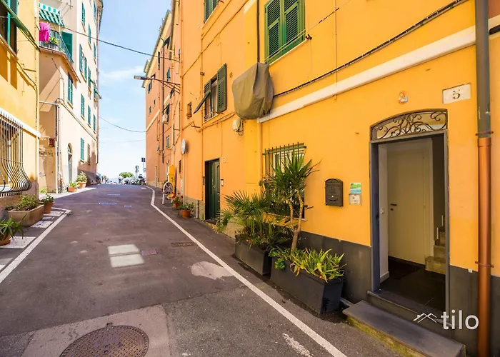 Beach | Parking | Wifi | A/C| Sea View By Tilo Genova