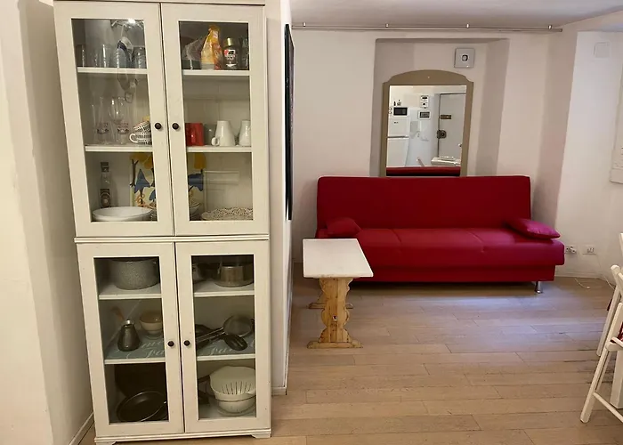 Spacious Apartment In Center Genova
