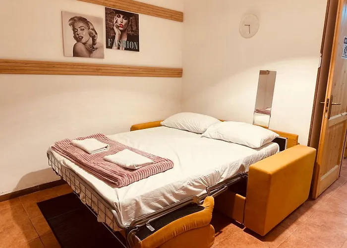 Entire Very Cozy Apartment,Centrum Genova