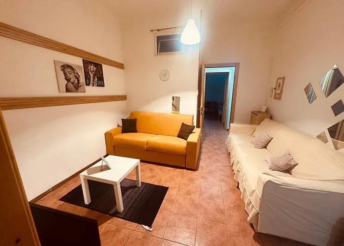 Entire Very Cozy Apartment,Centrum Genova