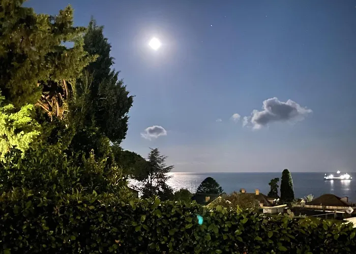 Appartamento Nervi residenziale a due passi dal mare Genova