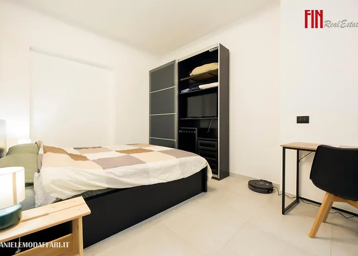 Appartamento Bilocale in Via Carducci -Portoria Genova