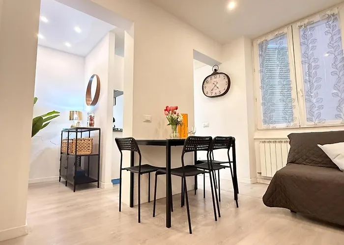Casa Patry B&B - Suite vicina a Stazione, Acquario, Rolli e Università di Genova