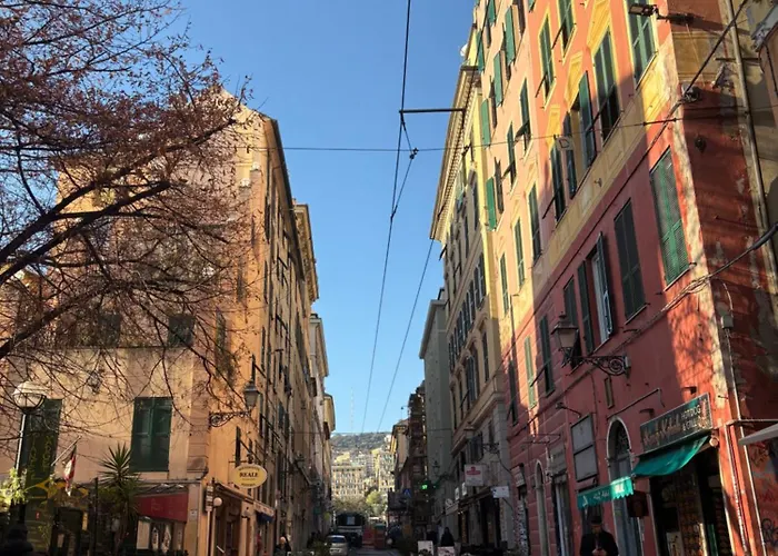 Casa Patry B&B - Suite vicina a Stazione, Acquario, Rolli e Università di Genova