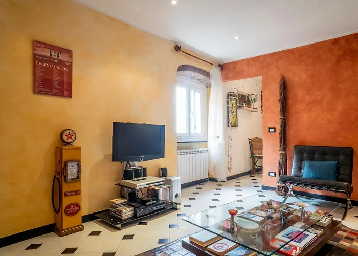 Romantic Sea View Flat In Genova