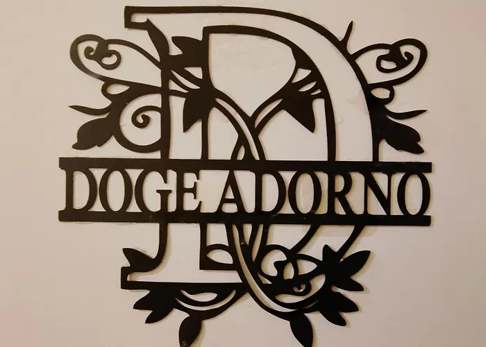 DOGE ADORNO- Davanti all'acquario - Grande terrazza privata - Palazzo Nobiliare Storico Genova
