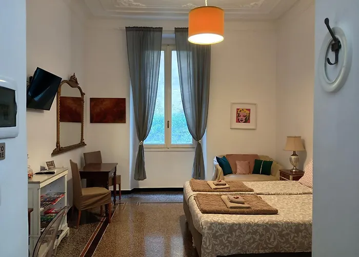 Central Chic Apartment Genova