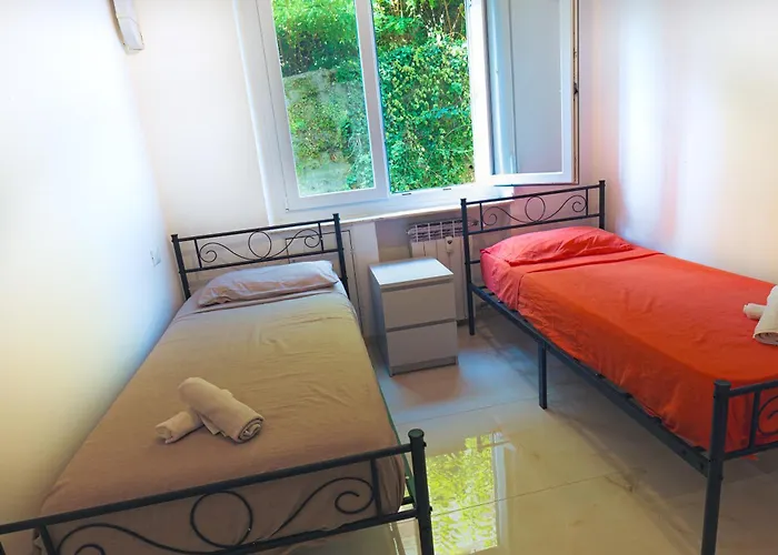 Genova Metro Apartment