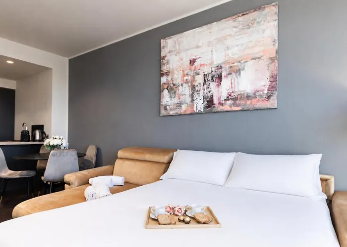 Genova City-View, Free Parking, Near Train Station