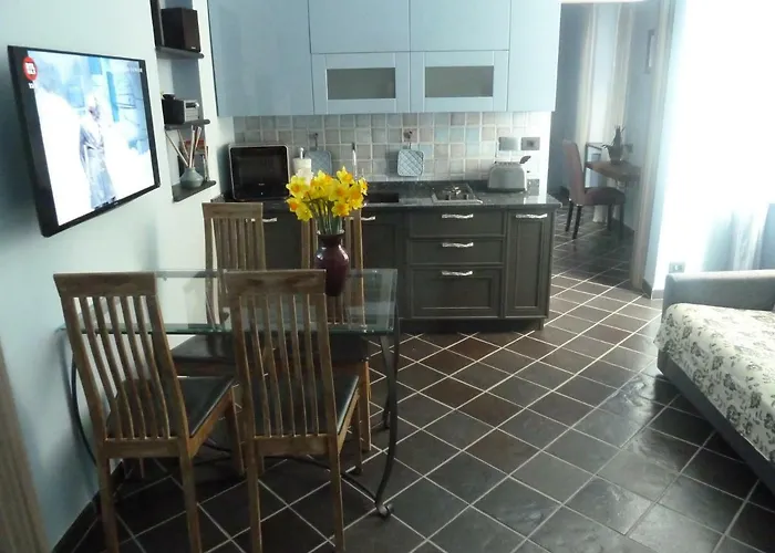 Casa Orefici, 4 Apartments In Front Of Aquarium! Genova