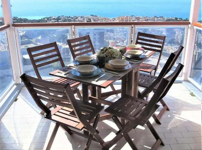 Quarto di Luna Genova