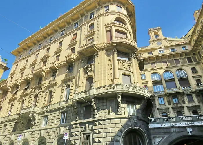 Central Chic Apartment Genova